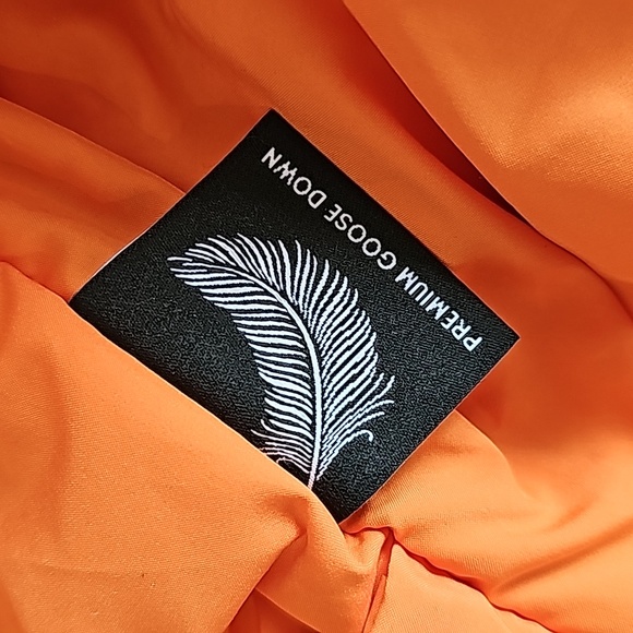 ✨️ SOLD ✨️ TNA | Tahoe Down Bomber Jacket, Med - Picture 12 of 14